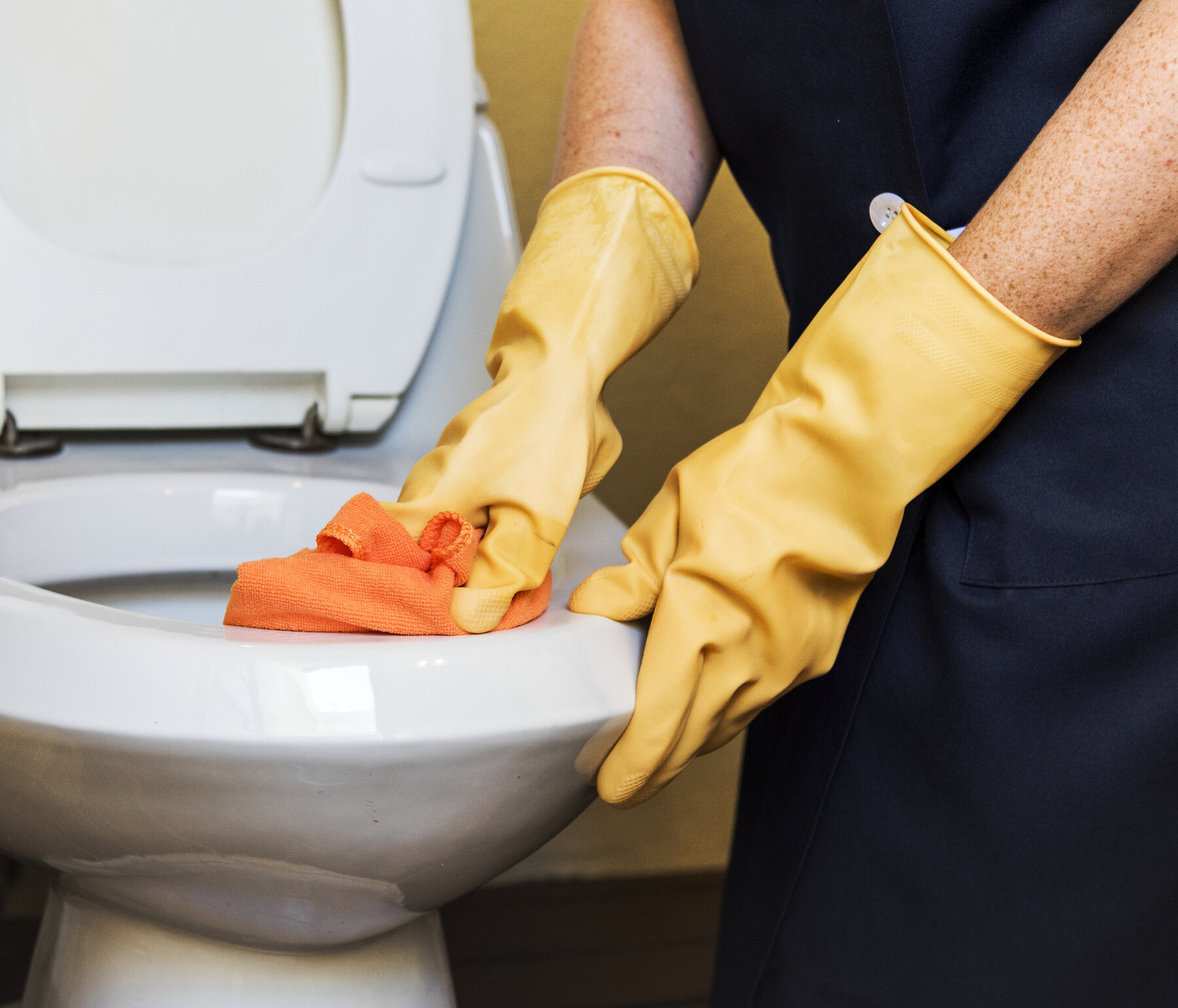 housekeeper-cleaning-hotel-room_1.jpg
